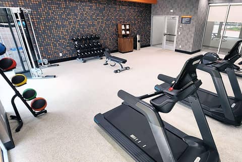 La Quinta Inn & Suites by Wyndham Austin South — photo 9