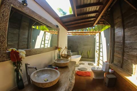 Flower Bud Bungalow Balangan — photo 3