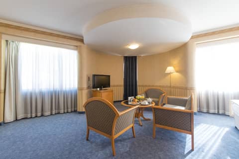 Hotel Downtown — photo 9