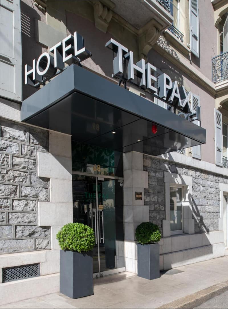 Hôtel Pax — building