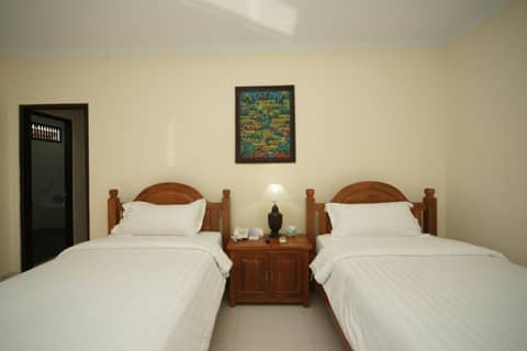 Swastika Bungalows — hotel room