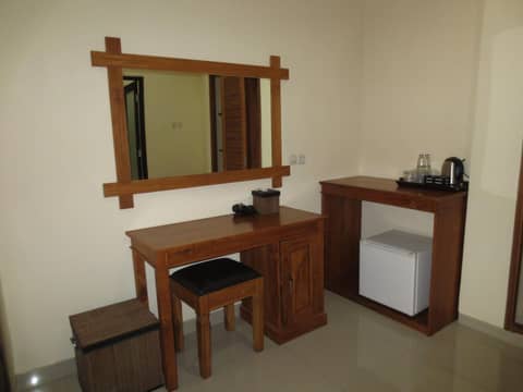 Swastika Bungalows — hotel room