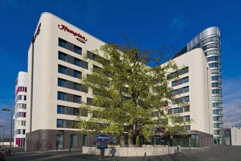 Hampton By Hilton Frankfurt Airport — building