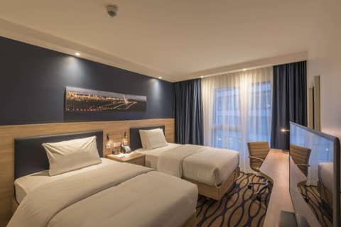 Hampton By Hilton Frankfurt Airport — photo 8