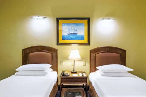 Waterfront Cebu City Hotel & Casino — photo 2