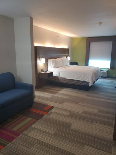 Holiday Inn Express & Suites San Antonio West Sea World Area by IHG — photo 6