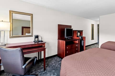 Red Lion Hotel Portland Airport — photo 9