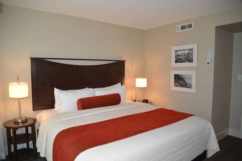Rosedale Condominiums — photo 6