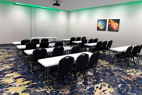 La Quinta Inn & Suites by Wyndham San Antonio Seaworld LAFB — photo 8