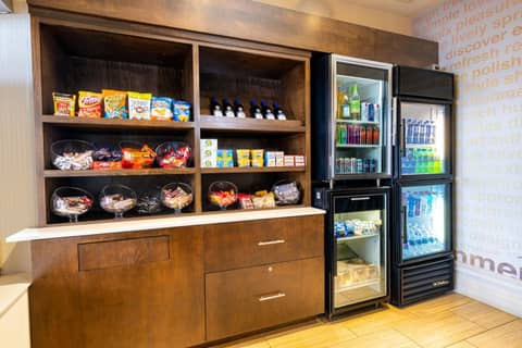 Fairfield Inn & Suites by Marriott St Louis Chesterfield — dining