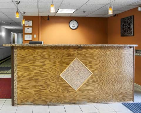 Rodeway Inn & Suites Milwaukee Airport — photo 5
