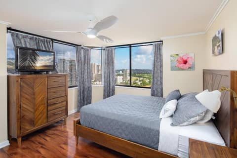 2 Bedroom Corner Suite & Tropical Views — photo 3