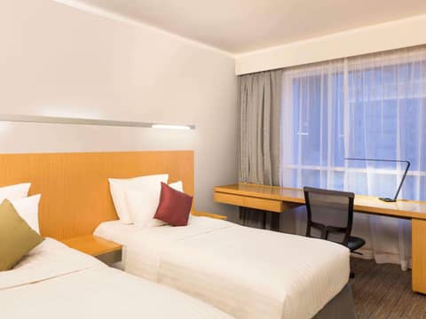 Novotel Century Hong Kong — photo 4
