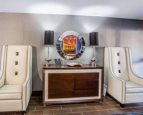 Quality Suites Nashville Airport — photo 2