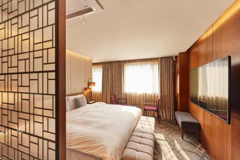 Hotel Uri& — photo 3