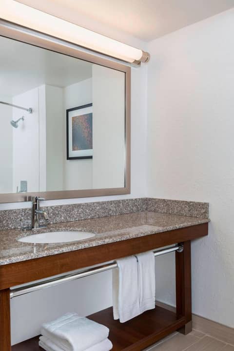 Royle Hotel Milwaukee Airport — photo 2