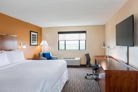 Royle Hotel Milwaukee Airport — photo 3
