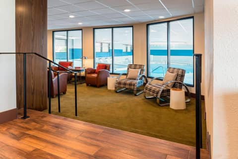 Royle Hotel Milwaukee Airport — photo 4