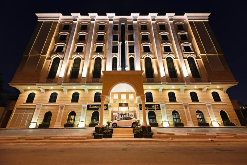 Sunday Emerald Hotel — photo 1