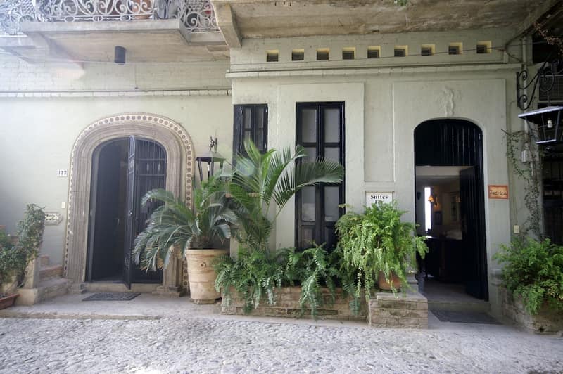 Quinta Maria Cortez Beach Hotel — building