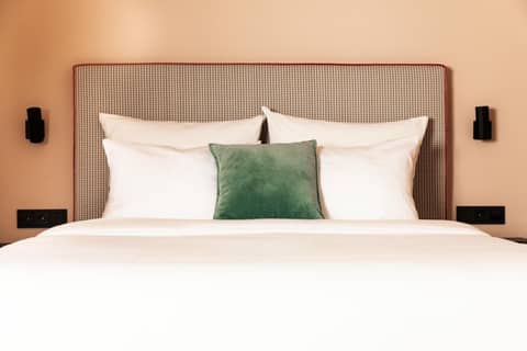 Hotel Miano by Limehome — bedroom
