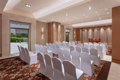 DoubleTree by Hilton Agra — photo 6