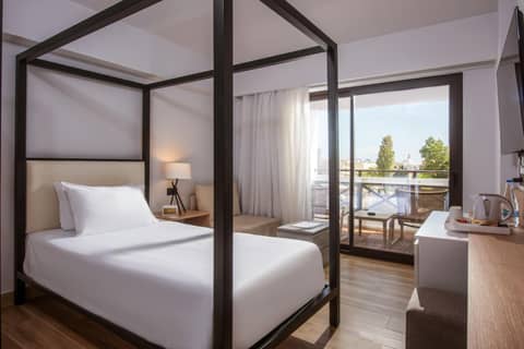 Hersonissos Palace — hotel room