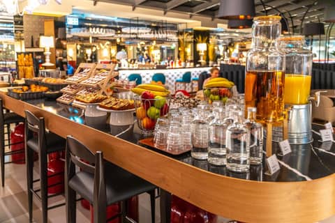 ibis Styles Zurich City Center — photo 2