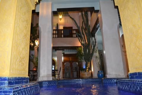 Riad Bayti — recepcion & lobby