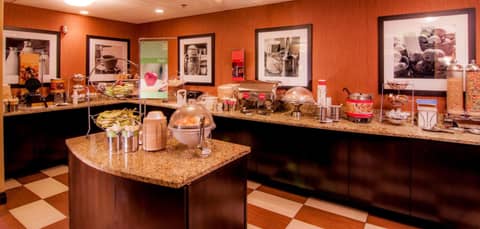 Hampton Inn & Suites Tampa-North — photo 3