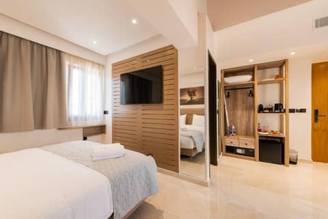 The Wine Hotel — hotel room