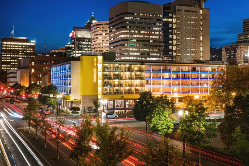 Staypineapple, Hotel Rose, Downtown Portland — building