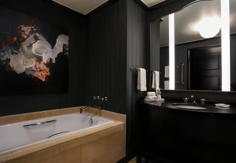 InterContinental Buckhead Atlanta by IHG — bathroom