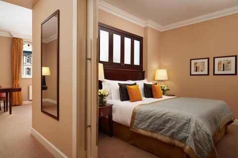 Corinthia Budapest — bedroom