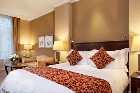 Corinthia Budapest — bedroom