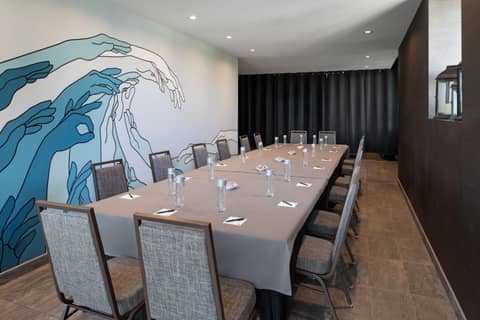 AC Hotel by Marriott Beverly Hills — photo 2