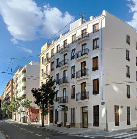 Hotel Original Domino House — building