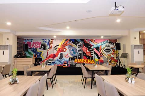 Graha SUMSEL — dining