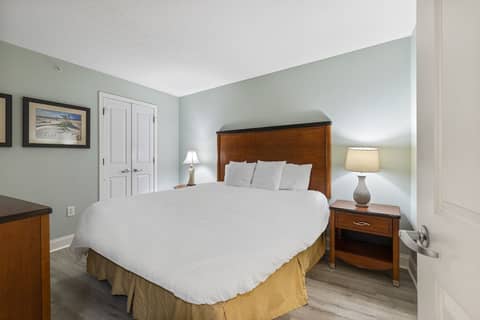 Sandy Beach Oceanfront Resort — photo 5