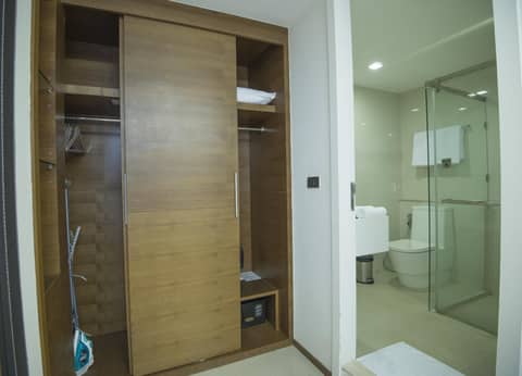 Marvin Suites Hotel — photo 9