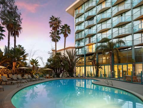 DoubleTree By Hilton San Diego Hotel Circle — recepcion & lobby