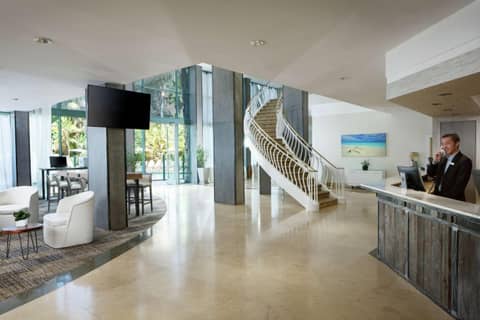 DoubleTree By Hilton San Diego Hotel Circle — recepcion & lobby