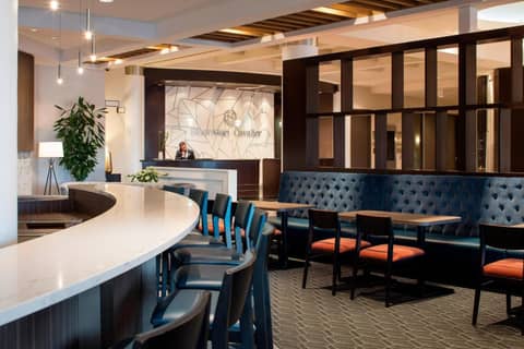 Sheraton Cavalier Calgary Hotel — photo 5