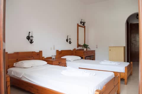 Hotel Velissarios — bedroom