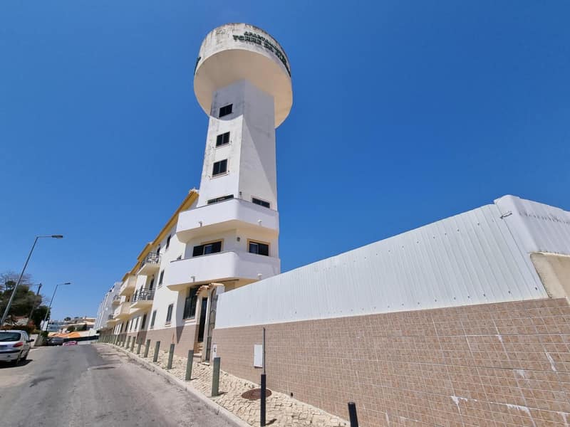 Torre da Aldeia by Umbral — building