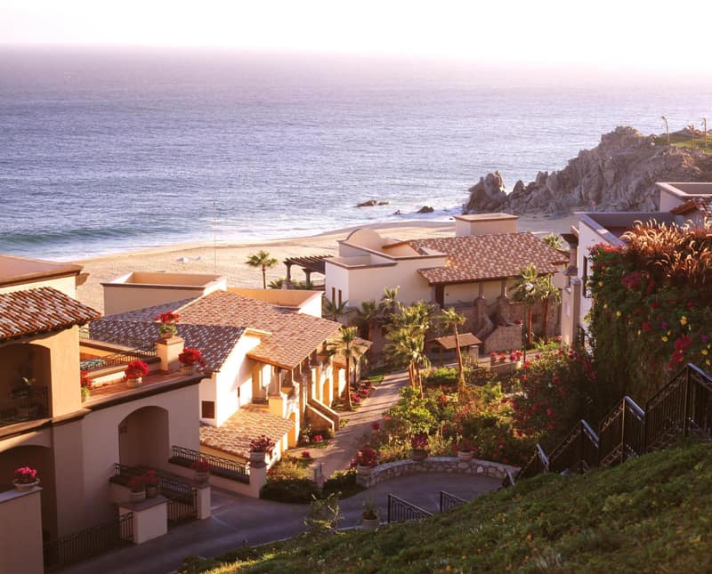 Pueblo Bonito Sunset Beach Golf & Spa Resort - All Inclusive — building