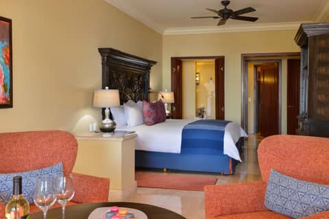 Pueblo Bonito Sunset Beach Golf & Spa Resort - All Inclusive — hotel room