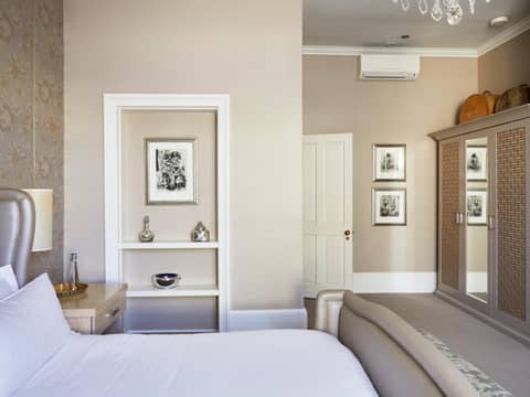 Dock House Boutique Hotel and Spa by NEWMARK — photo 4
