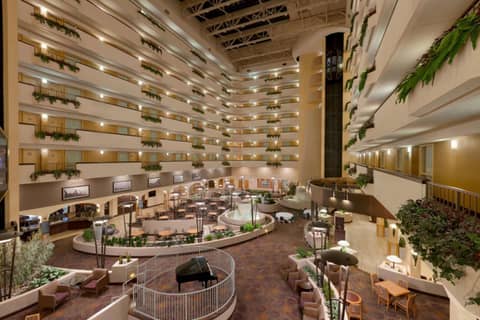 Embassy Suites by Hilton Kansas City International Airport — photo 2