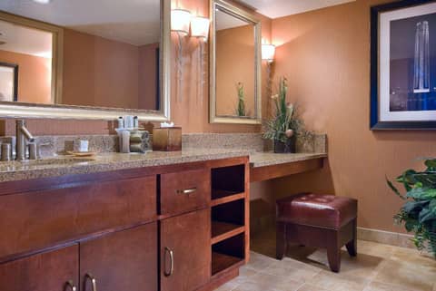 Embassy Suites by Hilton Kansas City International Airport — photo 3